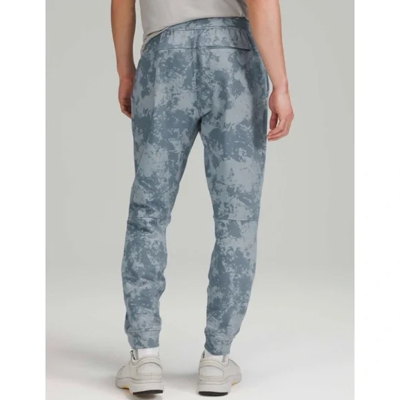 LULULEMON Men’s Blue Tie Dye City Sweat Jogger Sweatpants